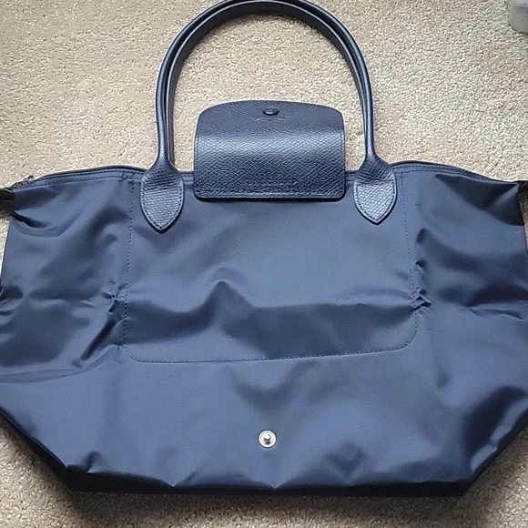 Longchamp Le Pliage Special Edition w/silver Eiffel Tower Embroidery - Picture 9 of 9